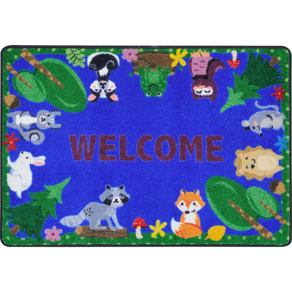 Kid Essentials Animals Among Us 2'8" x 3'10" Area Rug in Color Multi