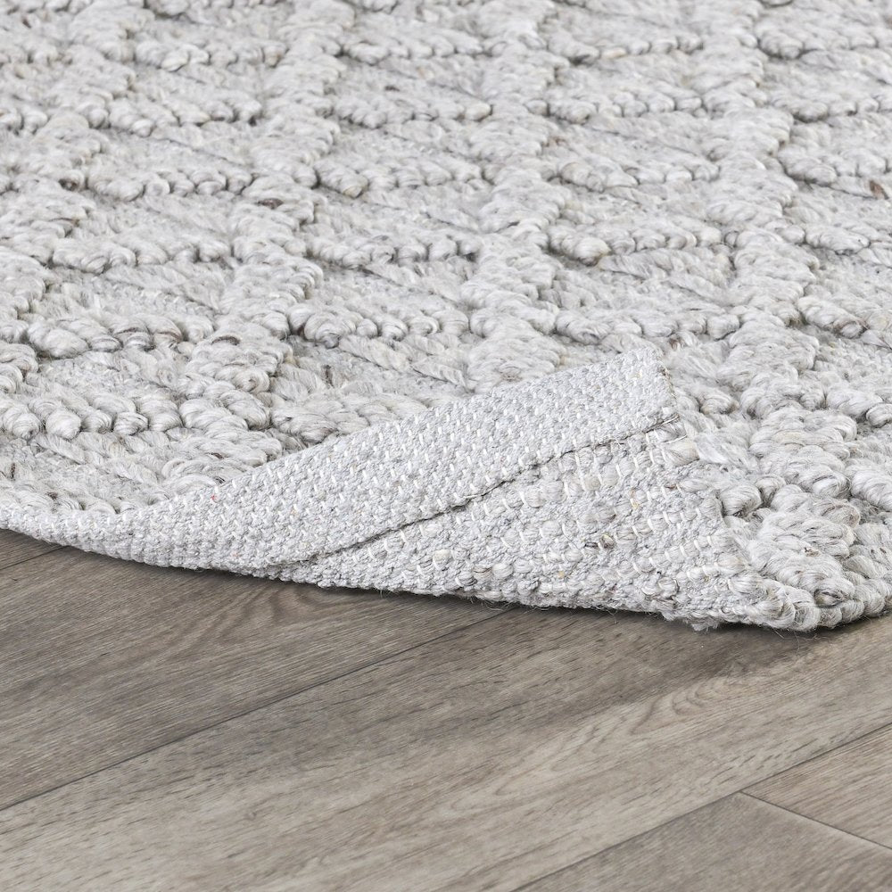Portola 5'x8' Hand Loomed Wool Blend Fabric Accent Area Rug in Silver Gray