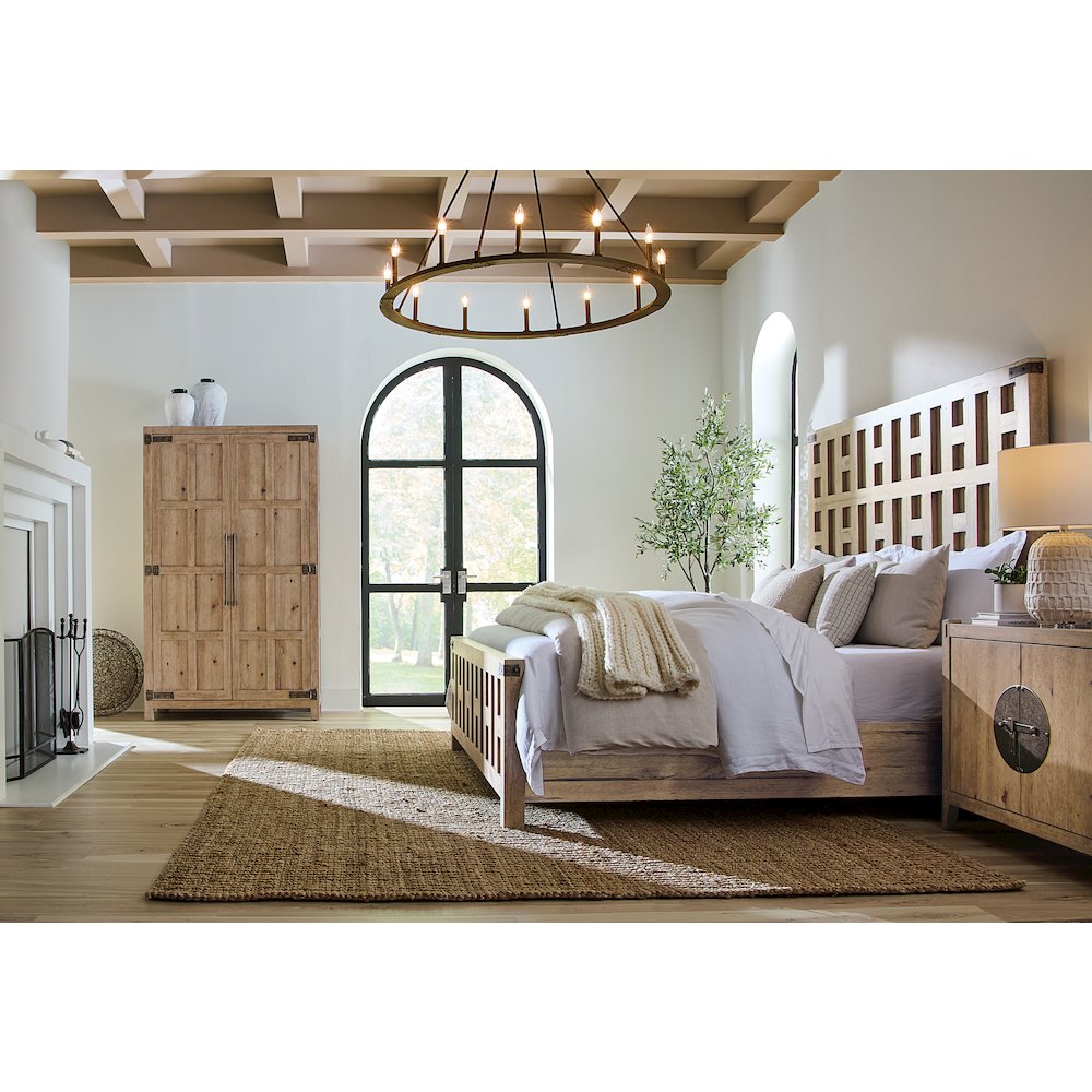 Vineyard Row Queen Panel Bed