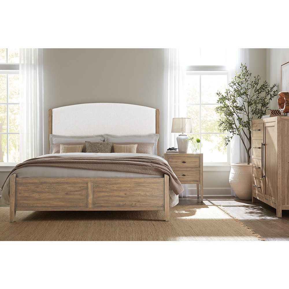 Vineyard Row Four-Drawer Door Chest in Light Natural Wood by Hooker Furnishings