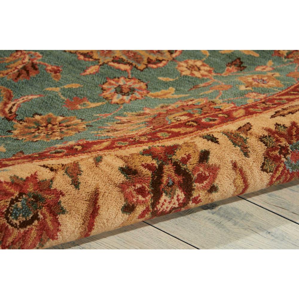 Round Traditional Machine Made Area Rug