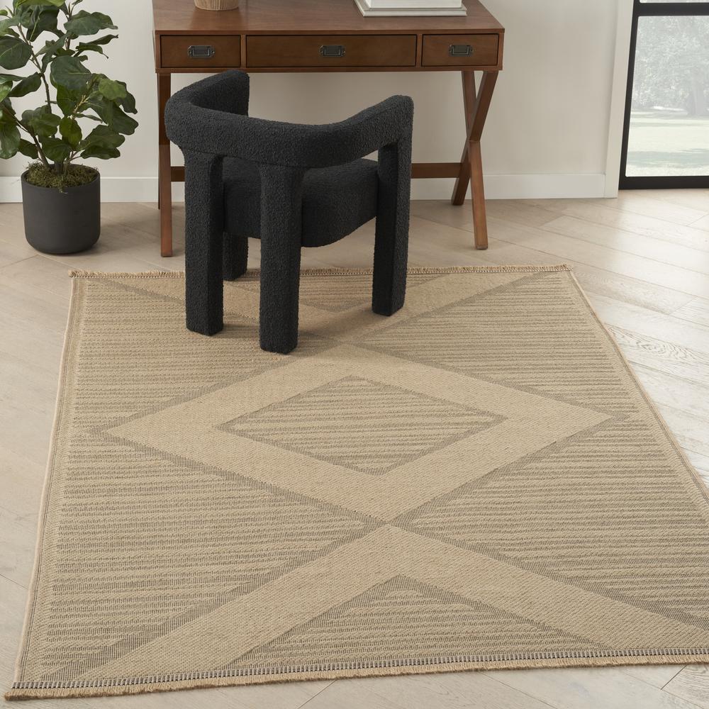 Modern Rectangle Area Rug, 5' x 7'