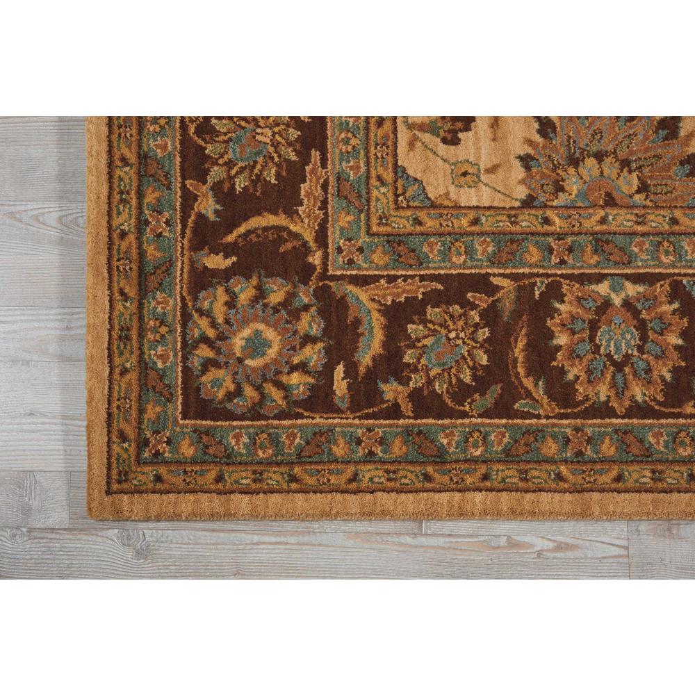 Round Traditional Machine Made Area Rug