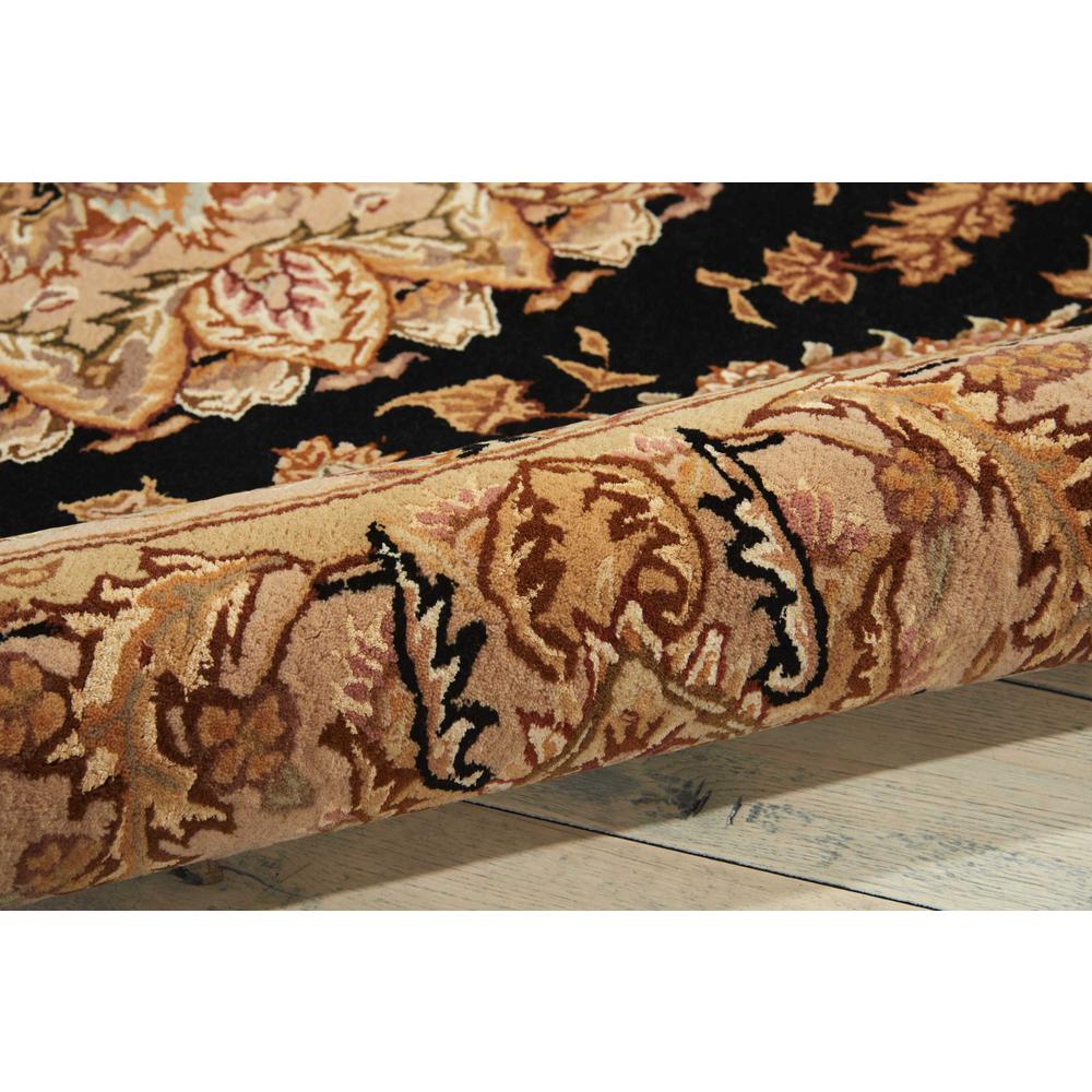Traditional Round Area Rug, 6' x Round