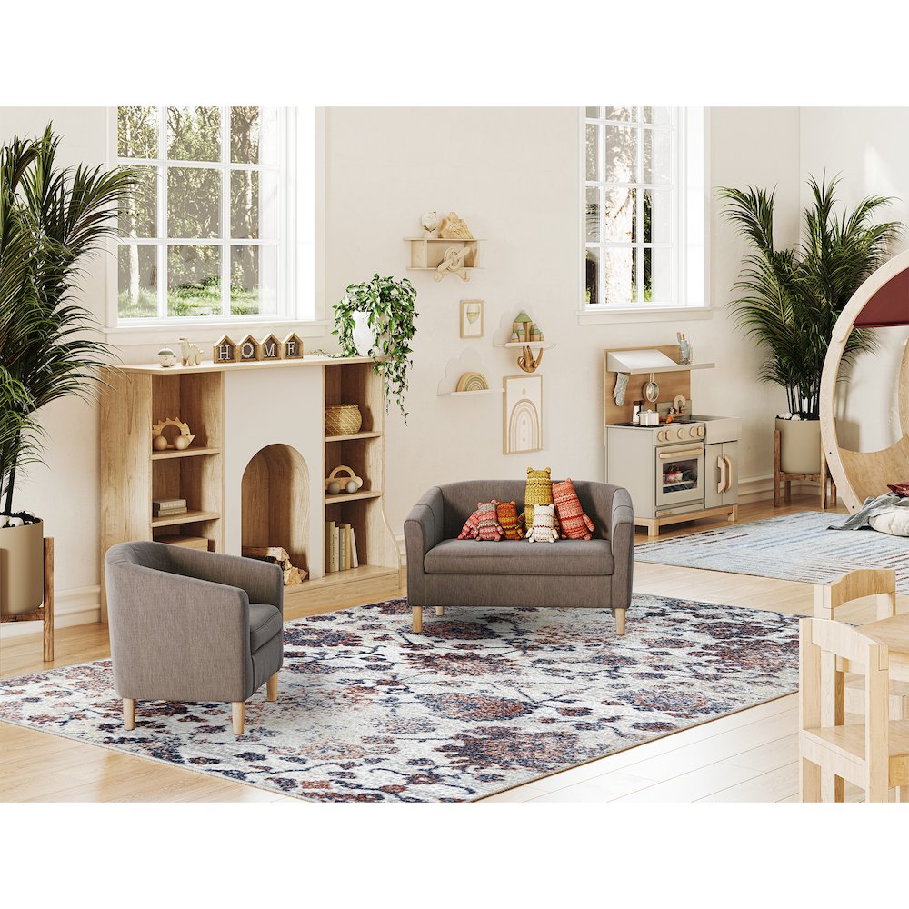 Mojave Bloom 5'4" x 7'8" Area Rug in Color Sunset