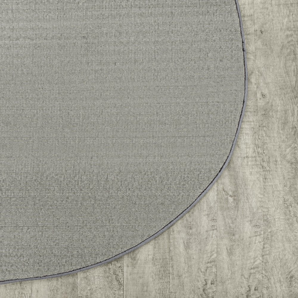 Kid Essentials Endurance 6' x 9' Oval Area Rug in Color Silver