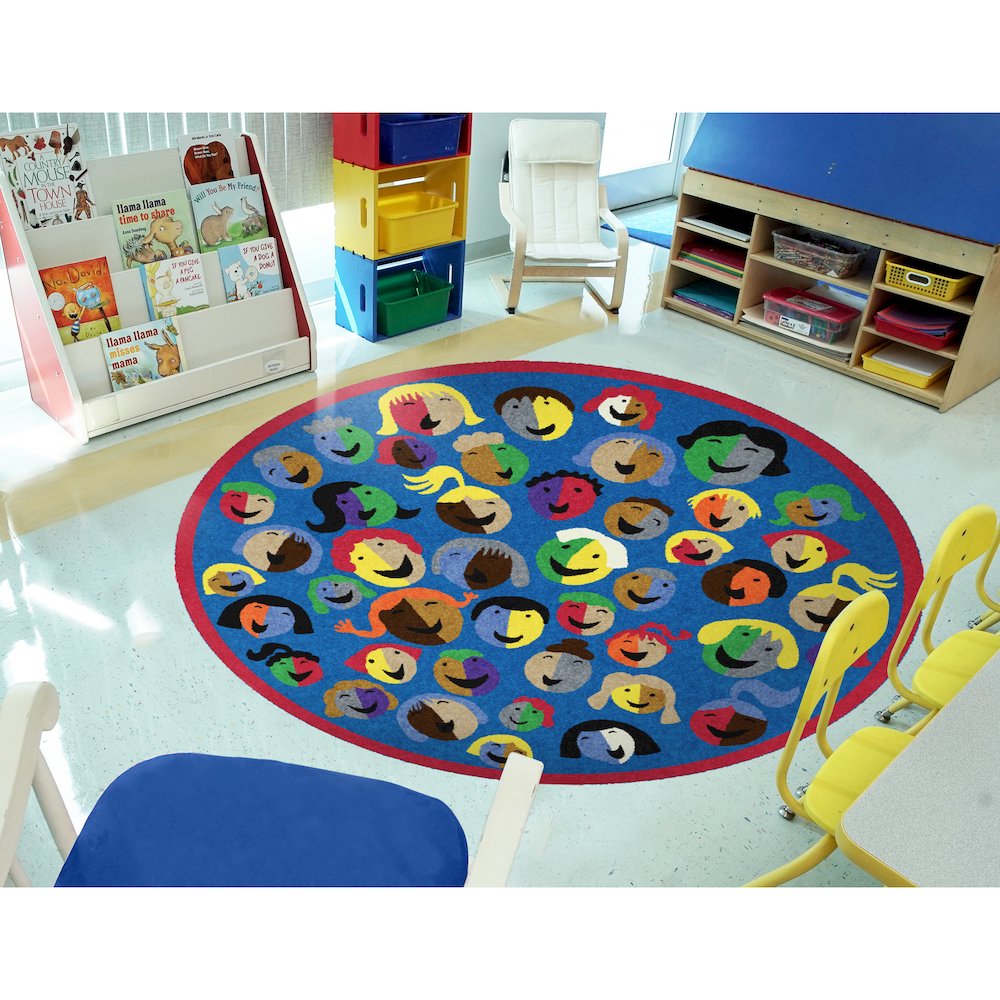 Kid Essentials Joyful Faces 7'7" Round Area Rug in Color Blue