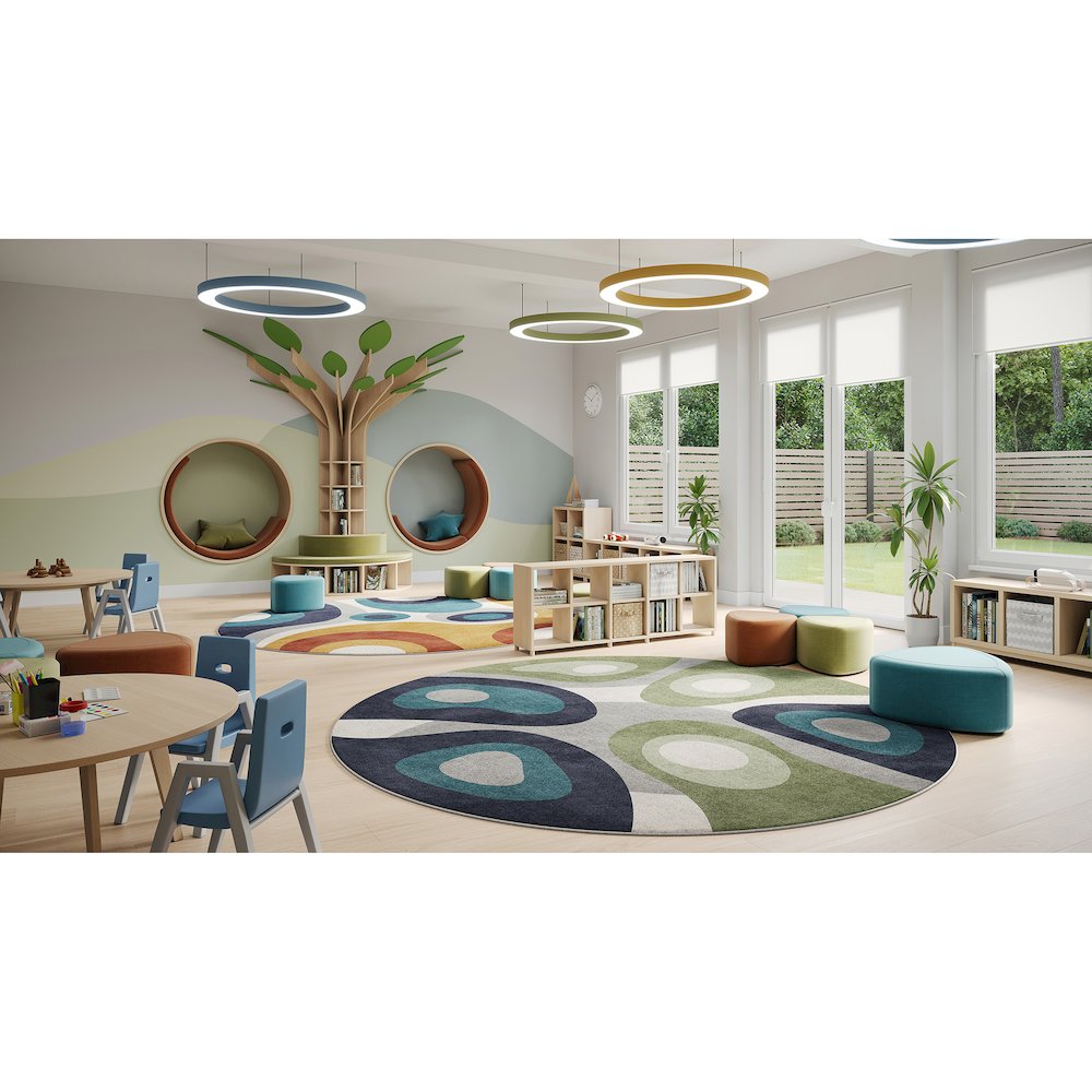 Peaceful Meadow 7'7" Round Area Rug in Color Multi