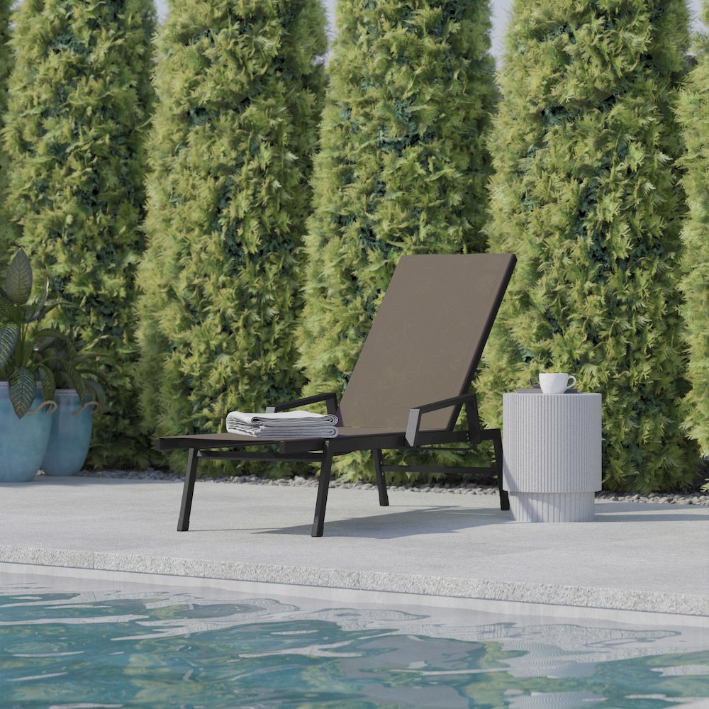 Modern Outdoor Chaise Lounge Chair with Arms