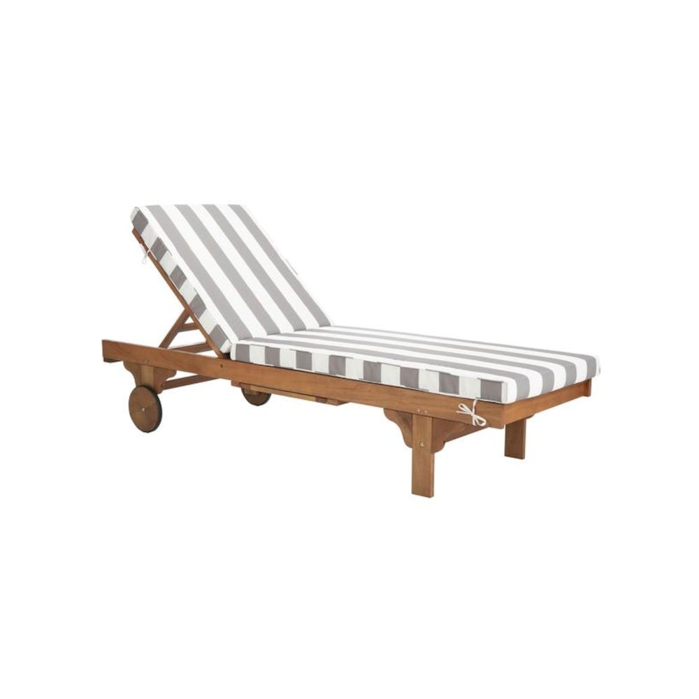 Newport Chaise Lounge Chair With Side Table