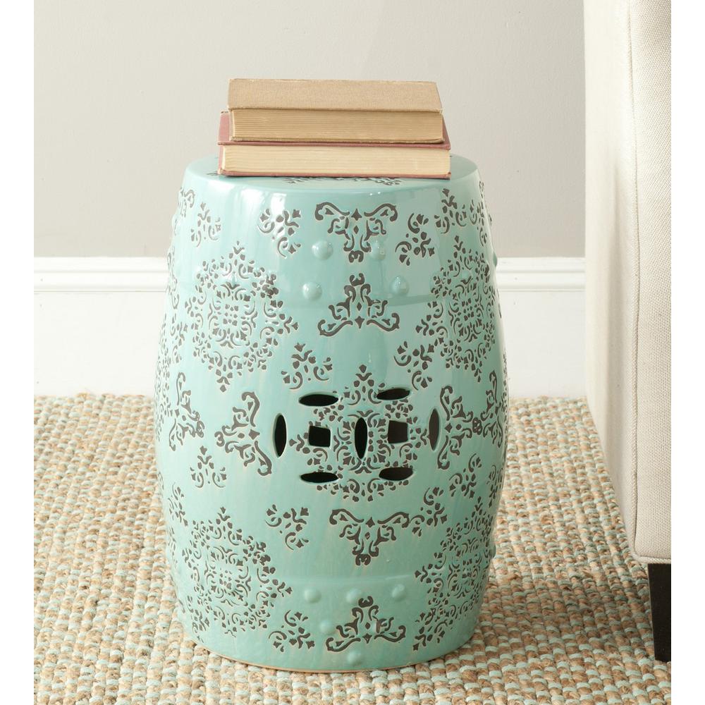 MEDALLION GARDEN STOOL