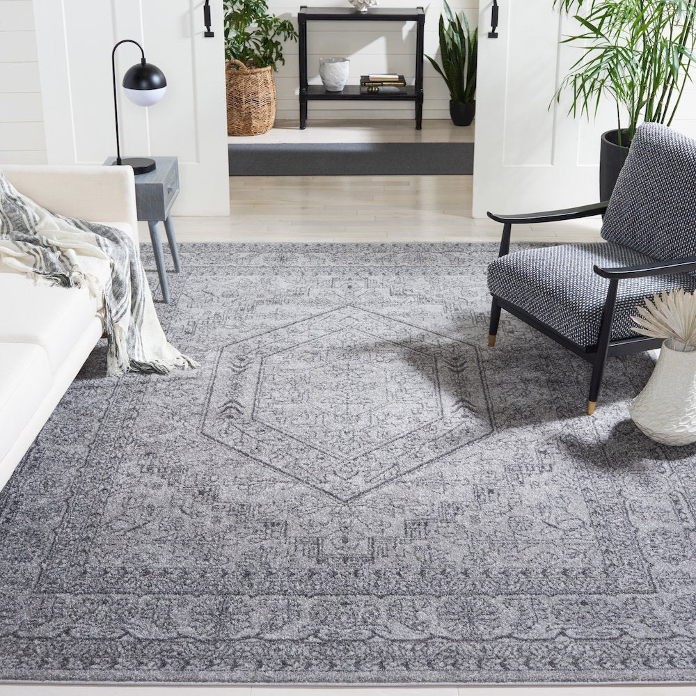 Adirondack Diamond Medallion Rug - Light Grey / Dark Grey - 8'-0" X