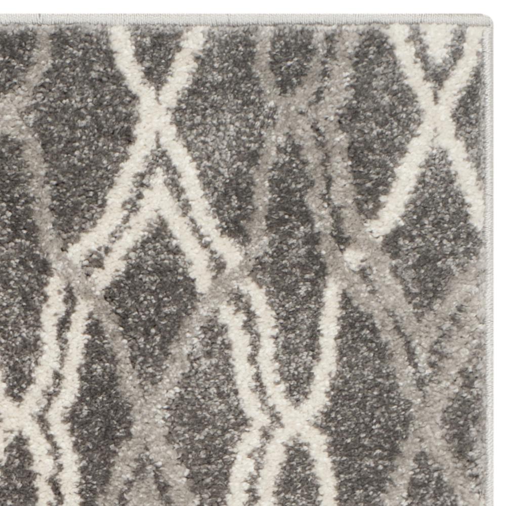 AMHERST, GREY / LIGHT GREY, 2'-6" X 4', Area Rug, AMT417C-24
