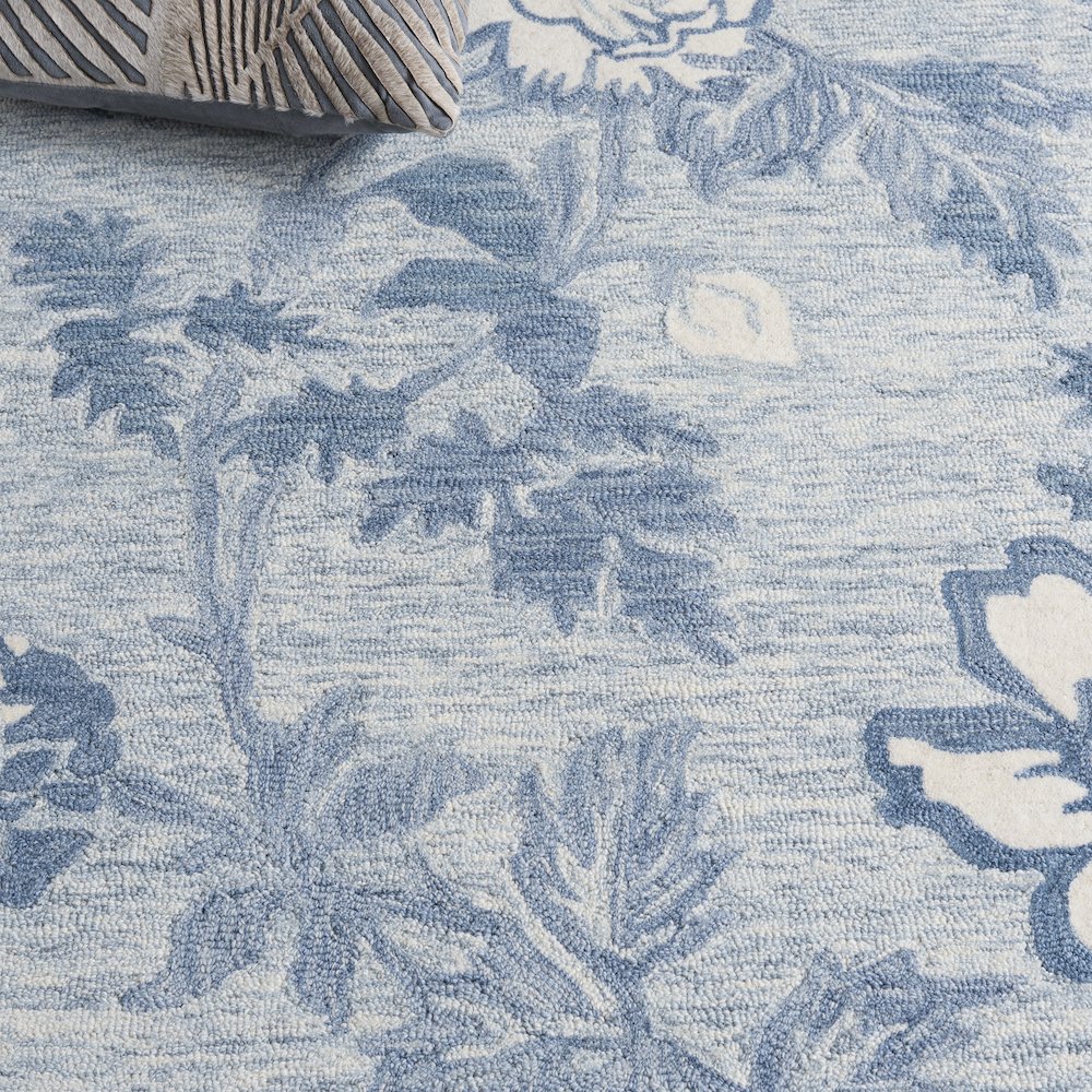 Blossom Transitional Floral Hand-Tufted Wool Rug - Blue / Grey - 5'-0"