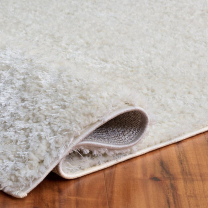 Safavieh Everett Solid Shag Rug - Ivory - 4'-0" x 6'-0"