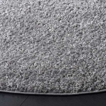 Safavieh Everett Solid Shag Rug - Grey - 6'-7" x 6'-7"