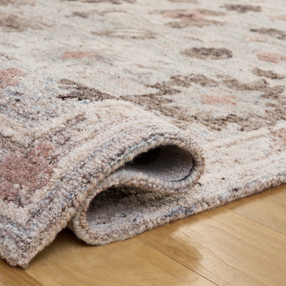 Kenya Distressed Medallion Hand-Tufted Wool Rug - Light Blue / Ivory