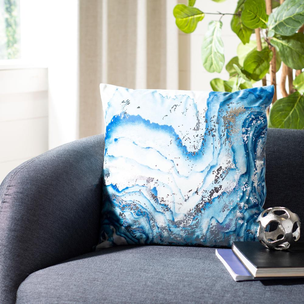Jakki Pillow, White/Blue