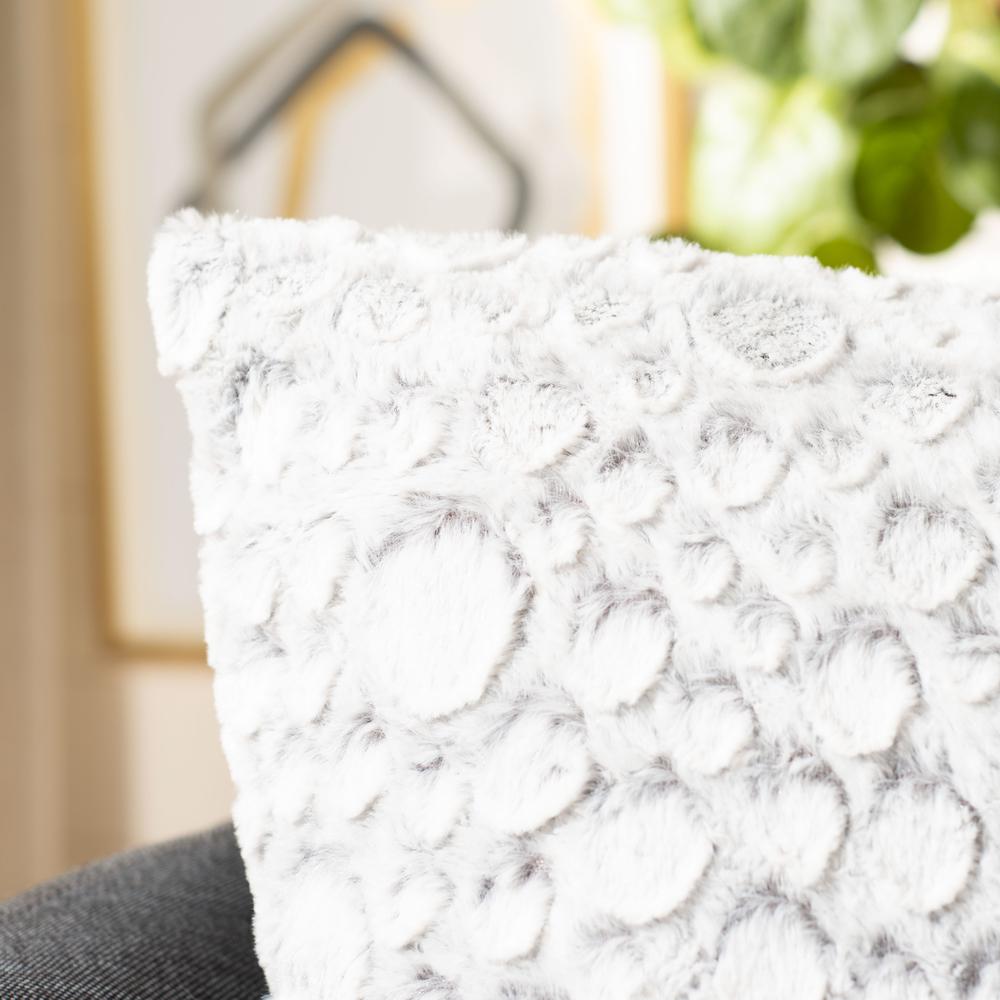 Kiana Pillow, White/Grey
