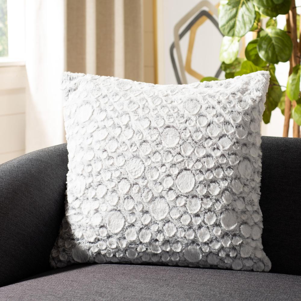 Kiana Pillow, White/Grey