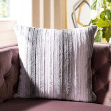 Elian Pillow, Grey/White