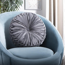 Leila Pillow, Grey