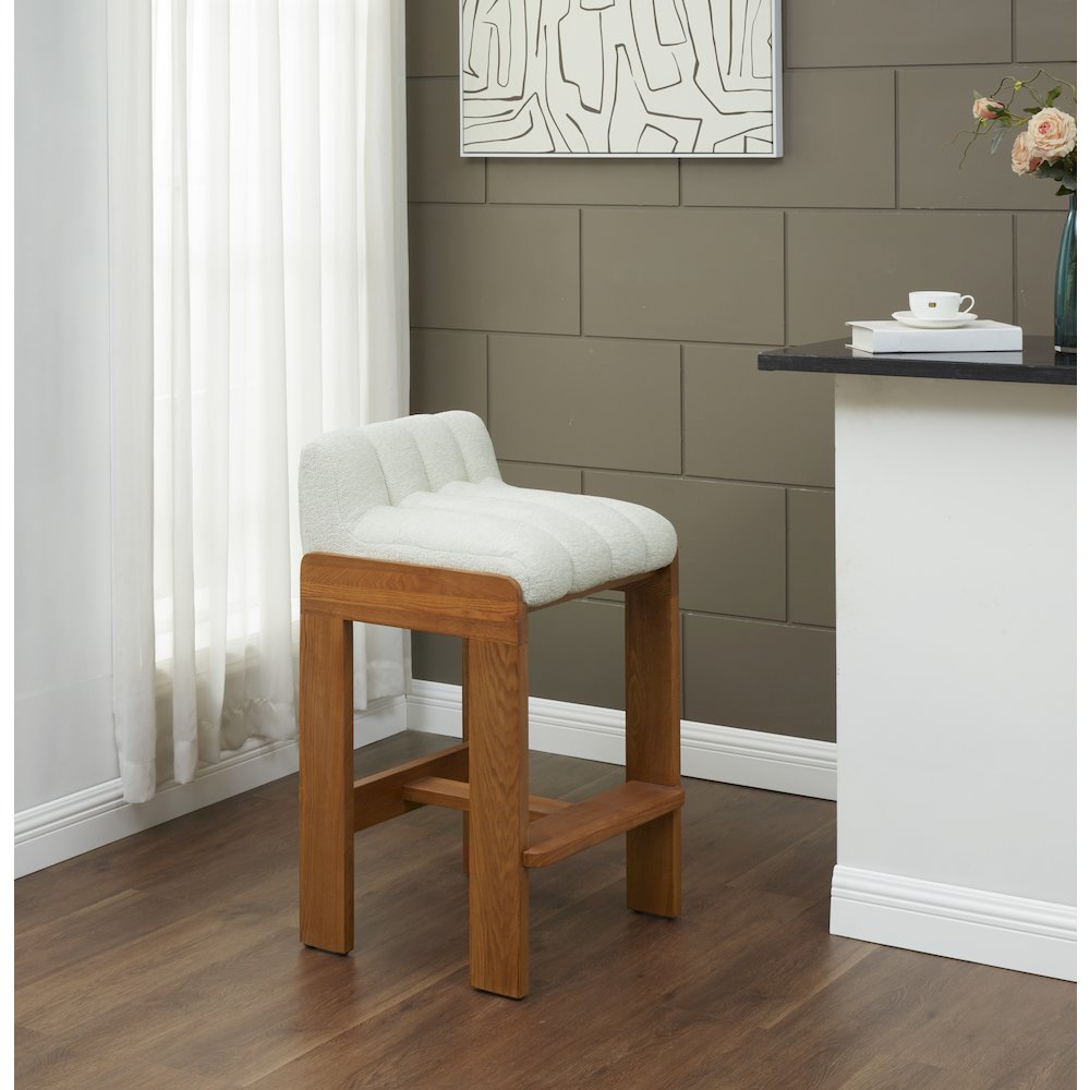 Delphini Boucle Barstool