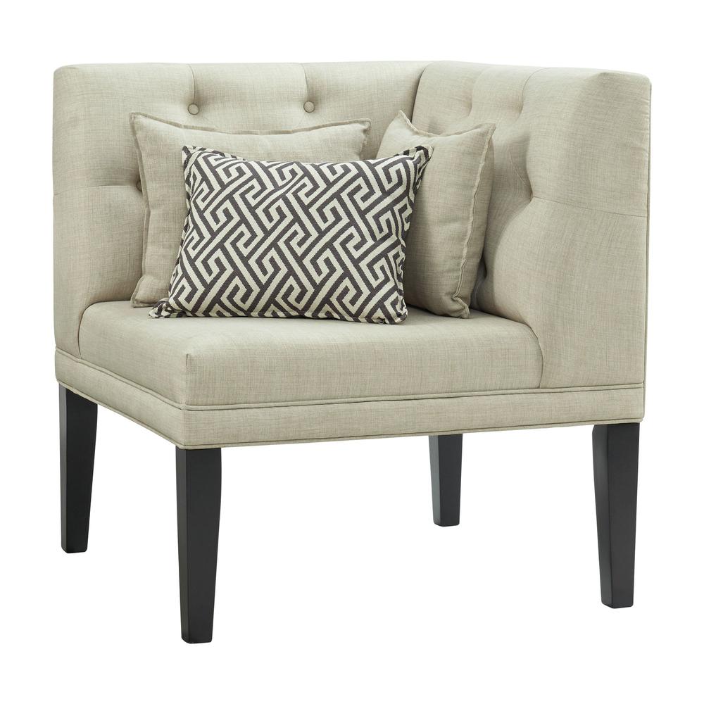 Mara Corner with Three Pillows