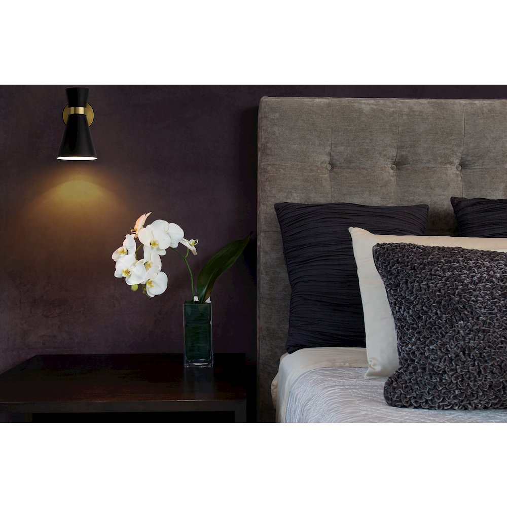 Z-Lite 1 Light Wall Sconce