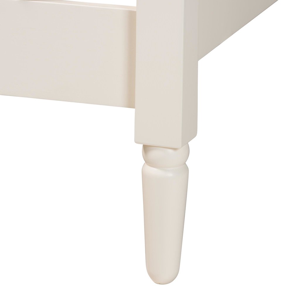 Braith Farmhouse Ivory Spindle Wood Queen Size Platform Bed