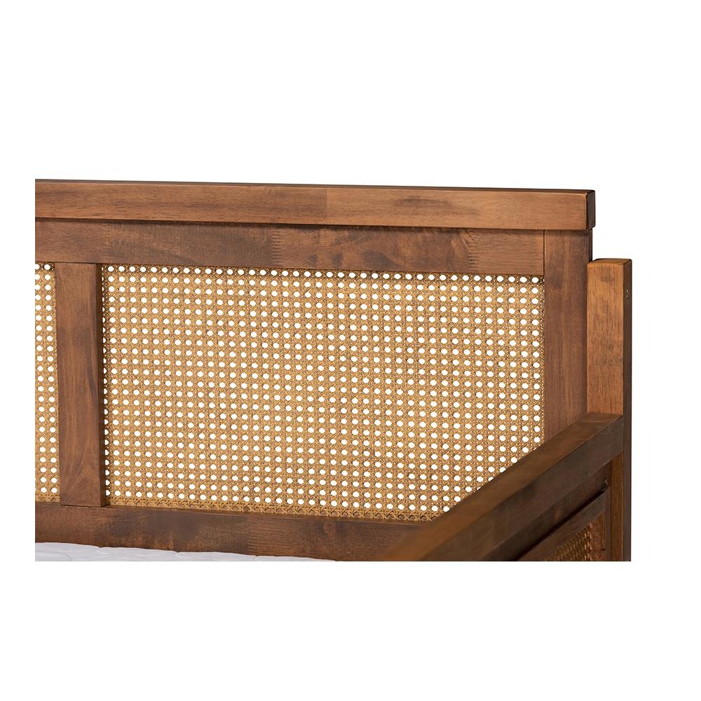 Synthetic Rattan Full Size Daybed