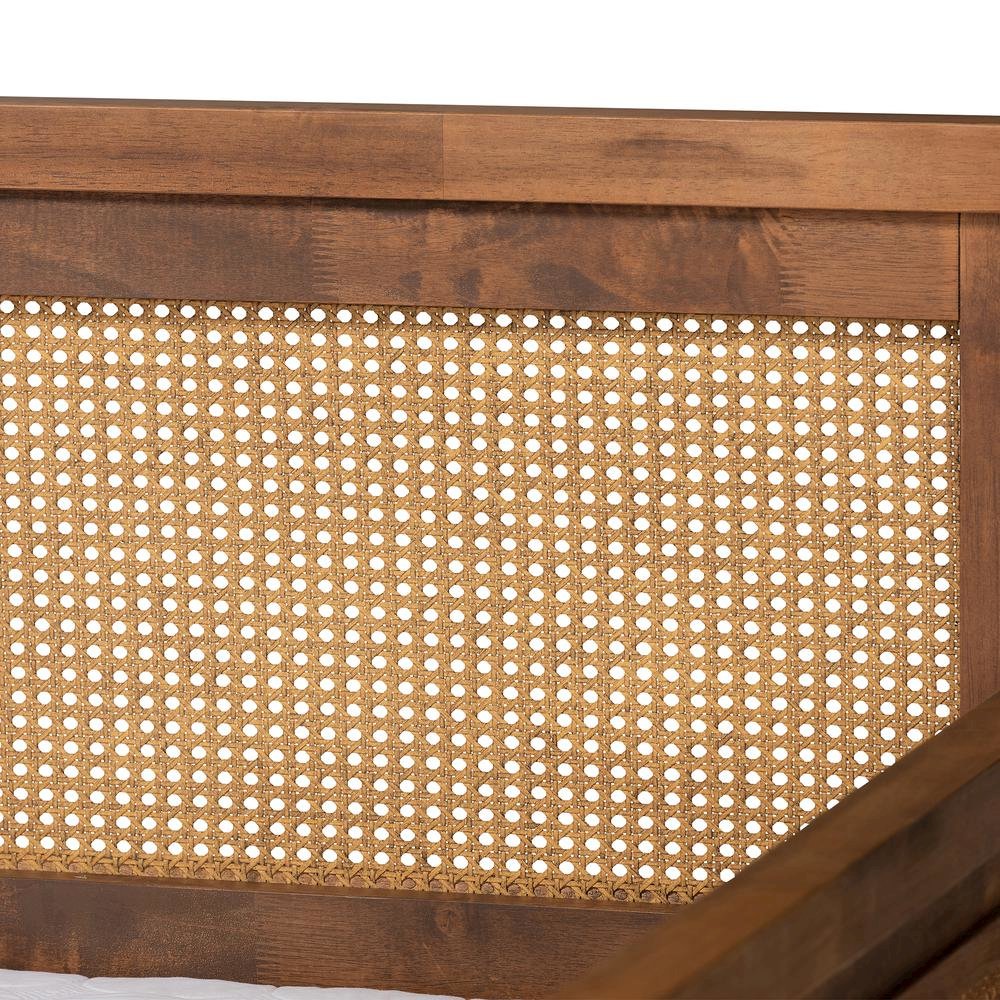 Synthetic Rattan Full Size Daybed