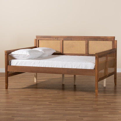 Synthetic Rattan Full Size Daybed
