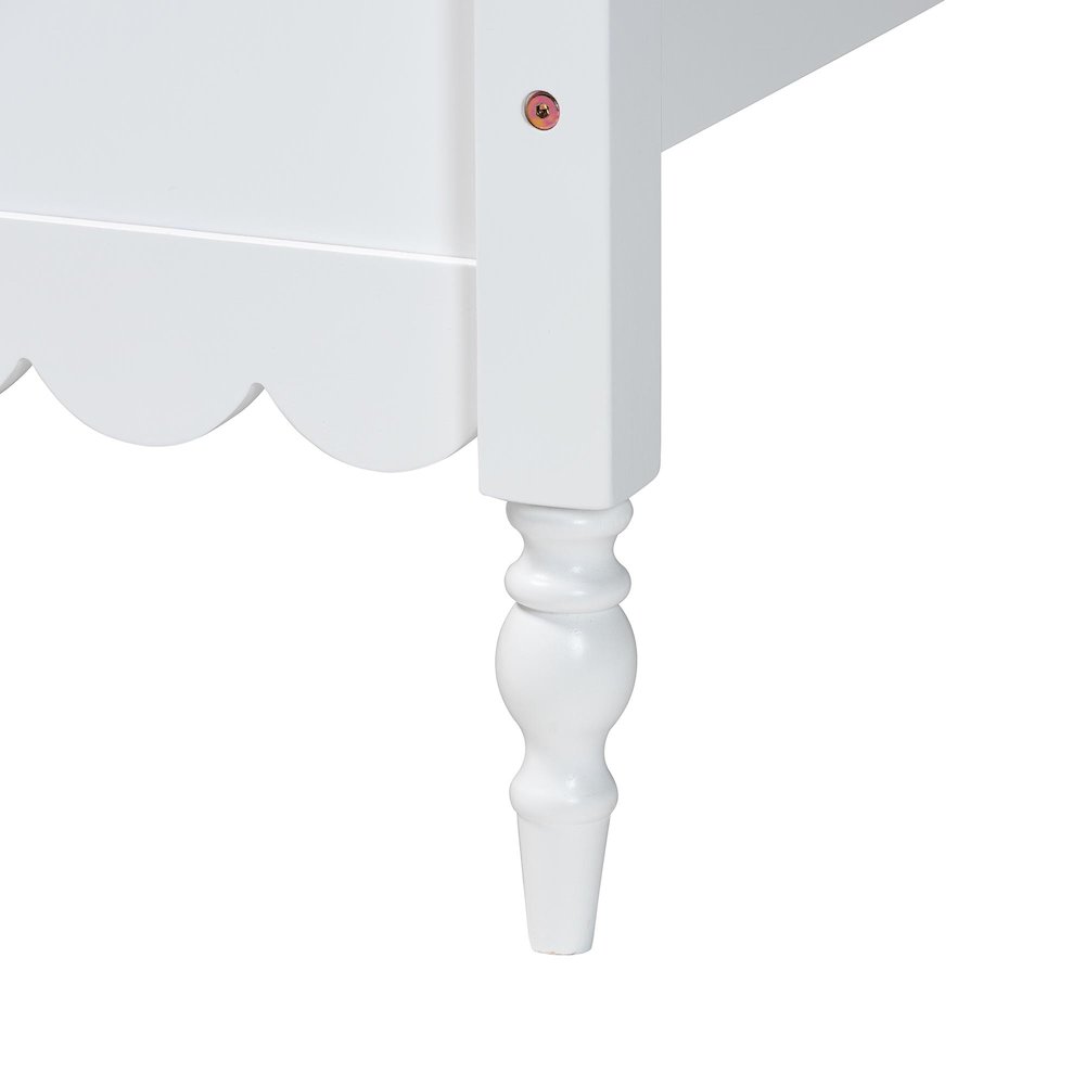 Roni Modern White Wood Full Platform Bed with Scalloped Edges