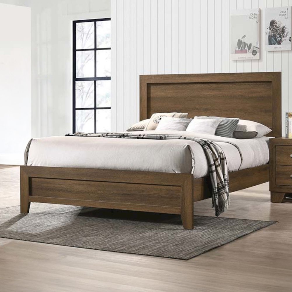 Miquell Eastern King Bed, Oak