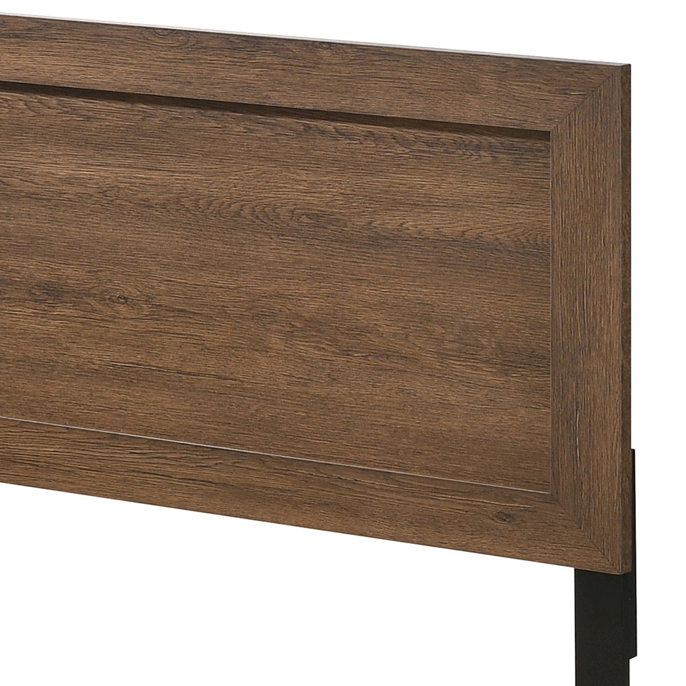 Miquell Queen Bed, Oak
