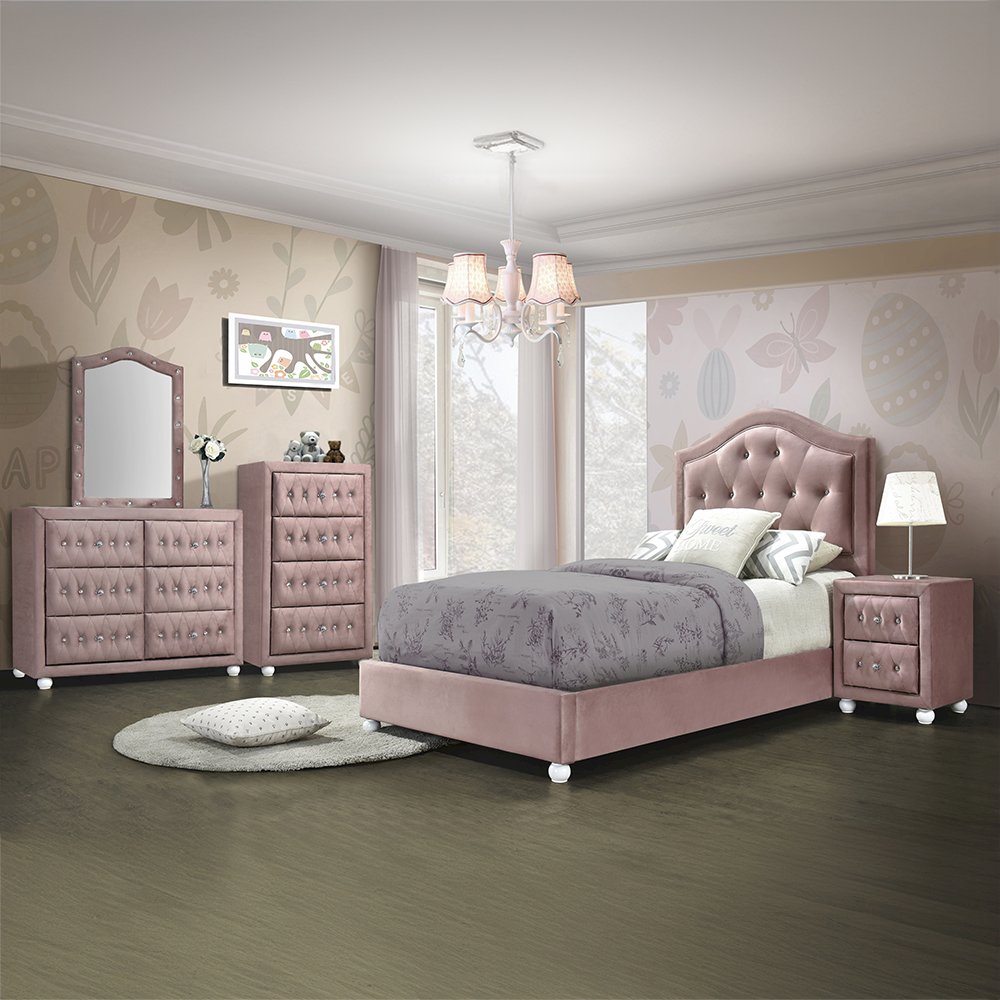 Reggie Dresser, Pink Fabric