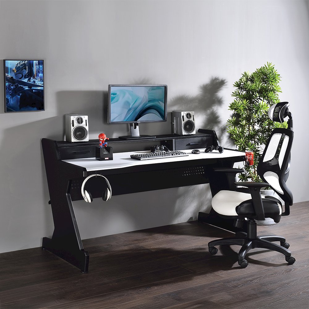Bigga Gaming Desk, Black & White