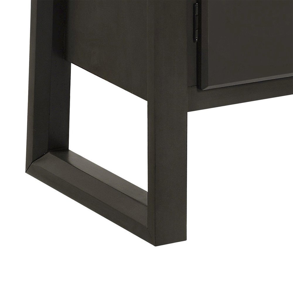 Madan Server, Gray Oak