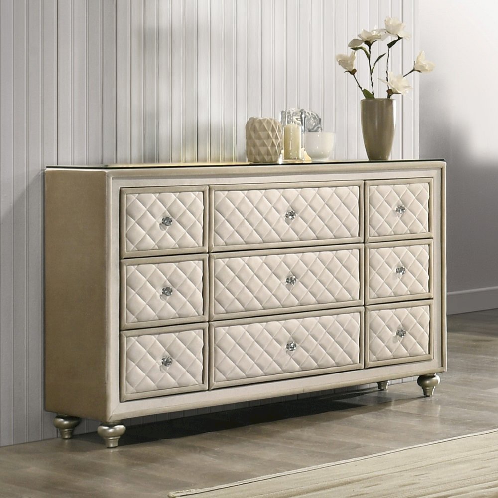 Lucienne Dresser, Beige Velvet