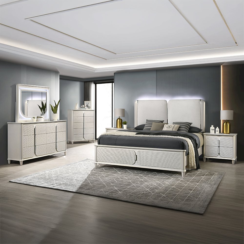 Laveda Chest, Pearl White
