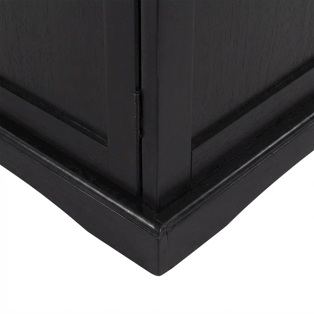 Black End Table with Modern Design and Sturdy Construction