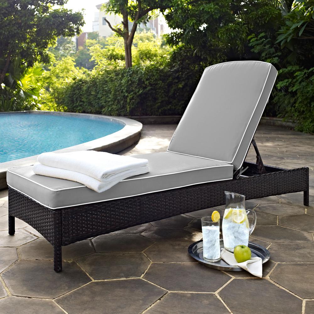 Palm Harbor Wicker Outdoor Chaise Lounge