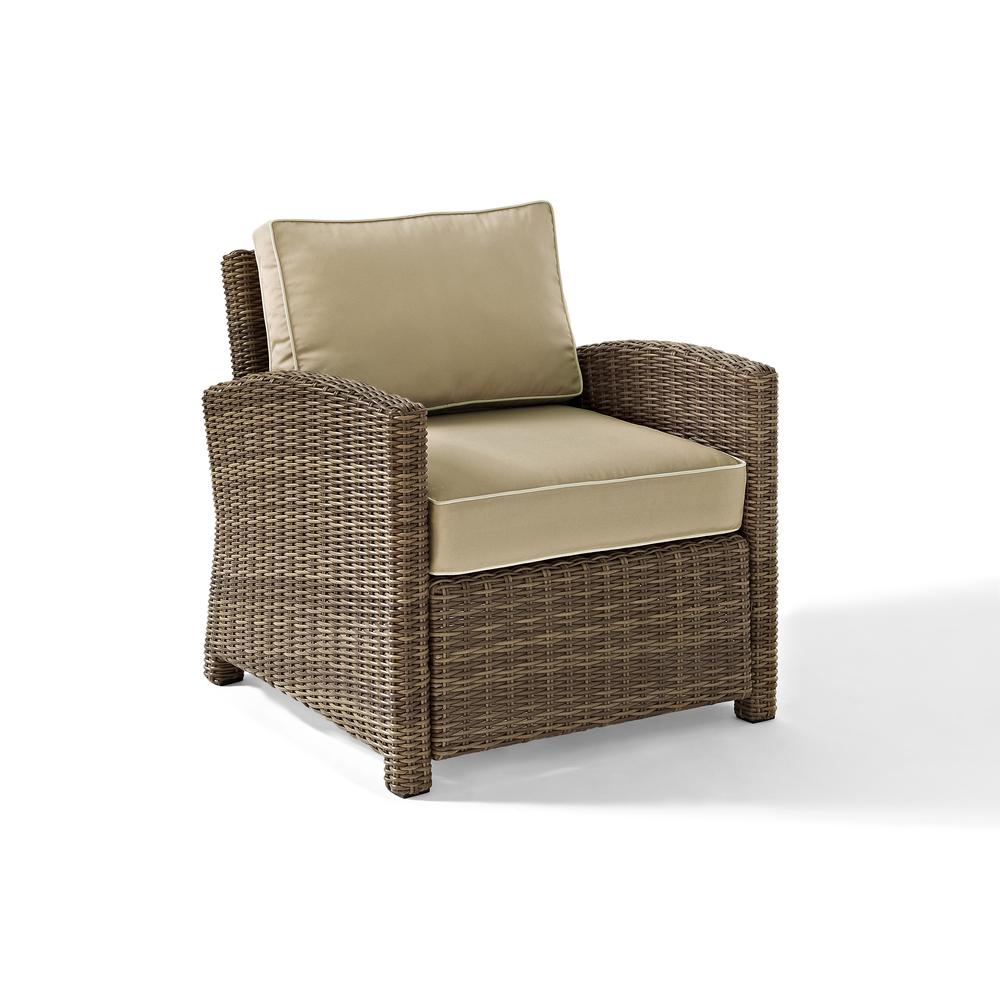 Weathered Brown Outdoor Wicker Arm Chair with Durable Frame and Comfortable