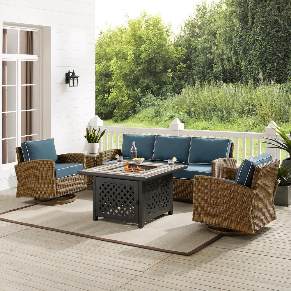 5Pc Outdoor Swivel Rocker Sofa Set W/Fire Table, Sofa, Side Table, 2 Rockers