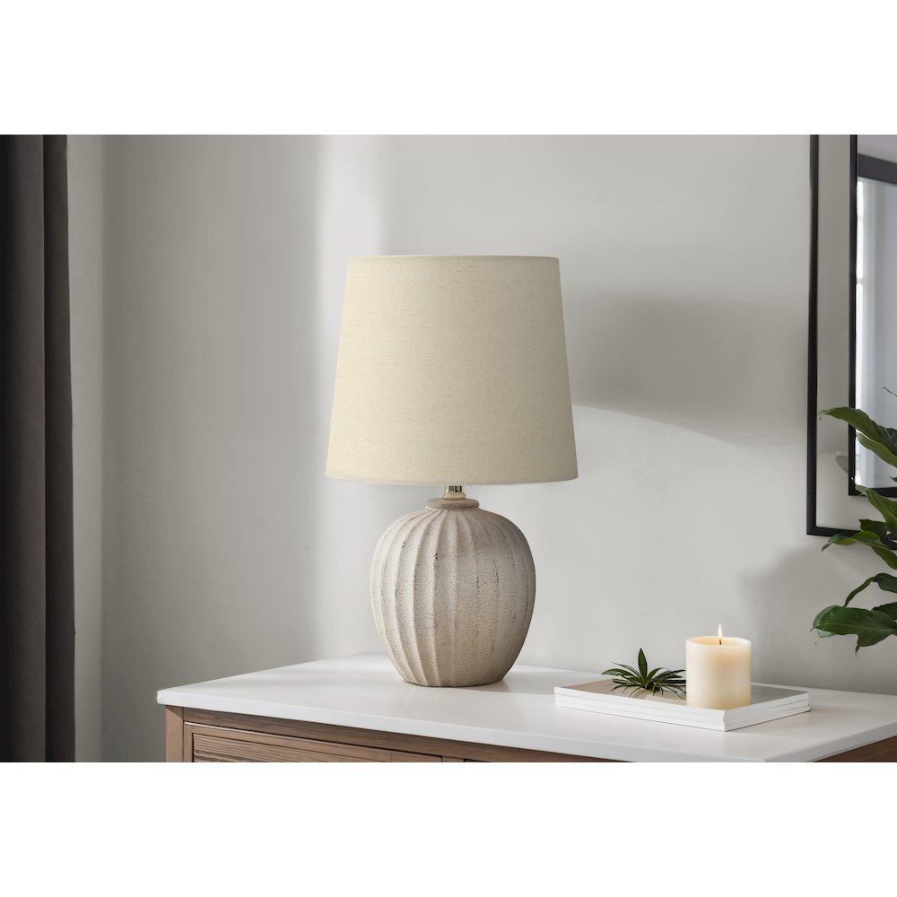 Lighting, 19"H, Table Lamp, Beige Resin, Beige Shade, Transitional