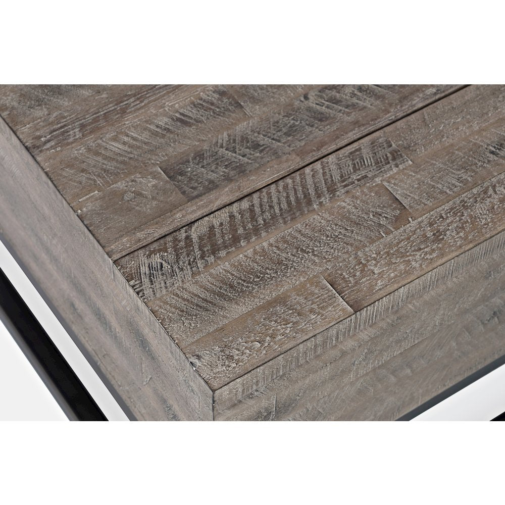 East Hampton Distressed Solid Wood Lift-Top Coffee Table