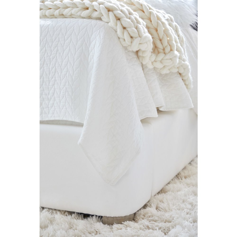 Stitch & Hand - Dining & Bedroom Transitional Balboa Queen Bed