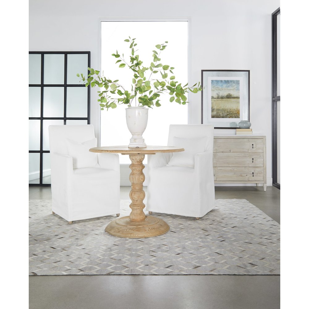 Bella Antique Transitional Emerie Entry Cabinet