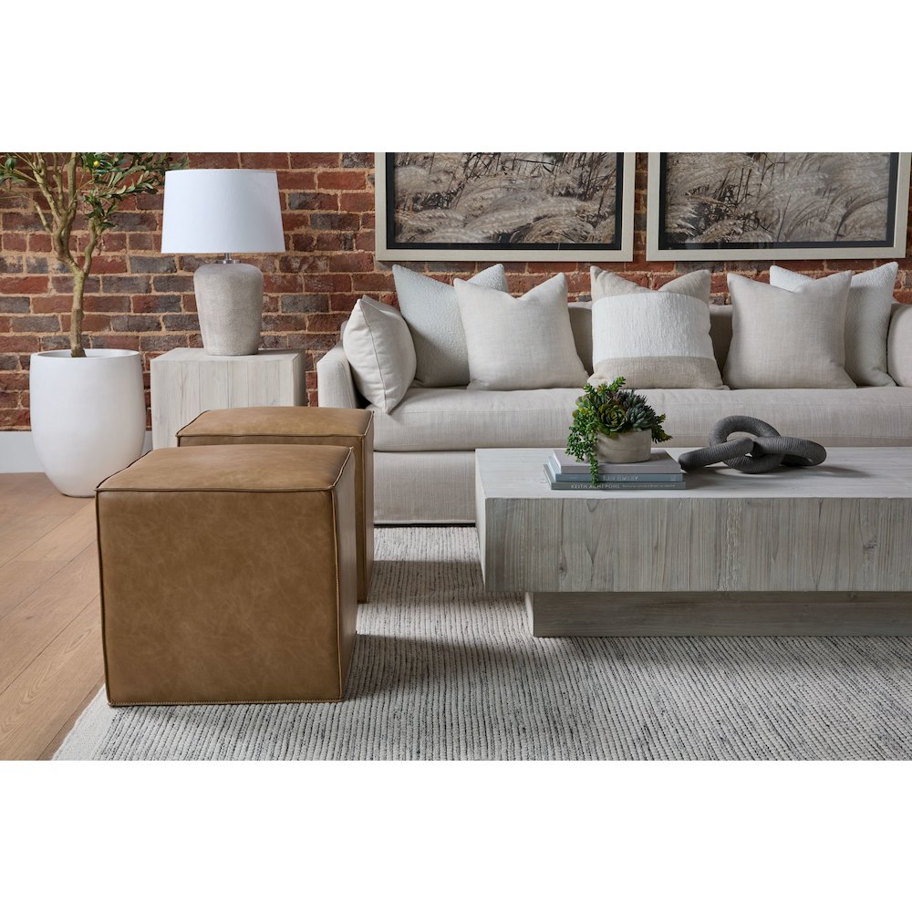 Bella Antique Transitional Montauk End Table